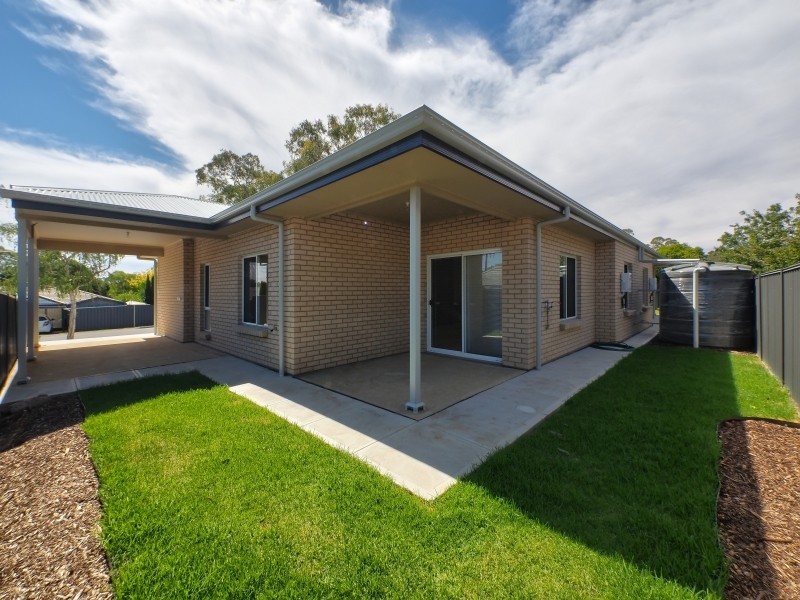 1 & 2/2 Margaret Street, Woodside SA 5244