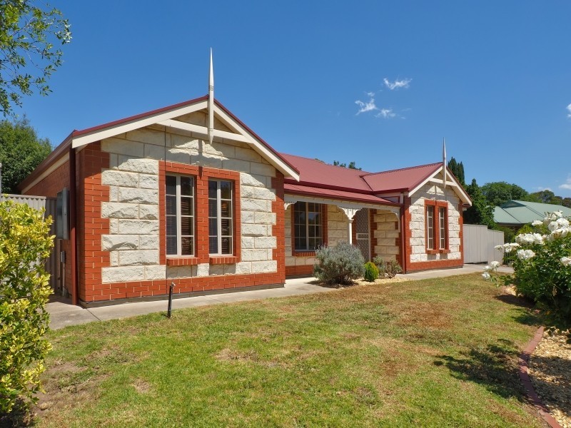 11 Sandalwood Drive, Woodside SA 5244