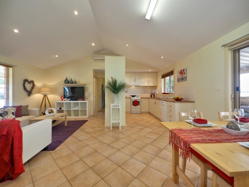 11 Sandalwood Drive, Woodside SA 5244