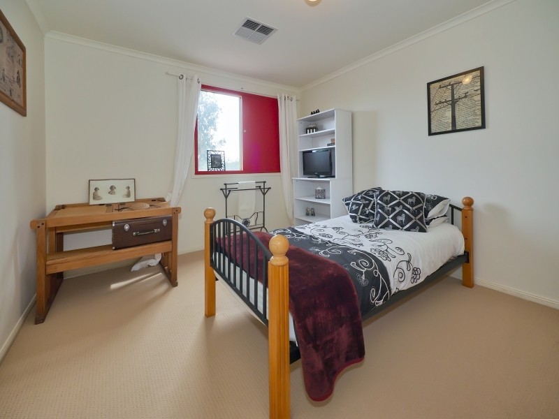 18 Lutterworth Street, Macclesfield SA 5153