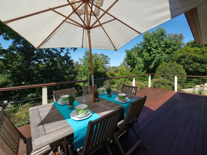 8 Sandercock Road, Crafers SA 5152