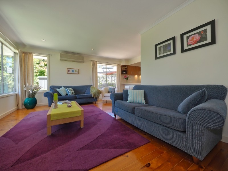 8 Sandercock Road, Crafers SA 5152