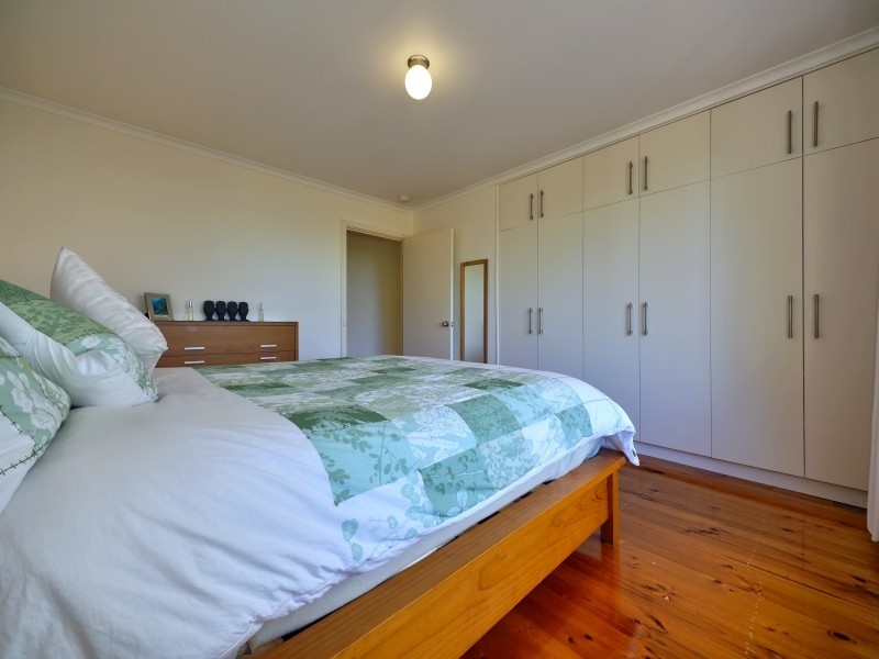8 Sandercock Road, Crafers SA 5152