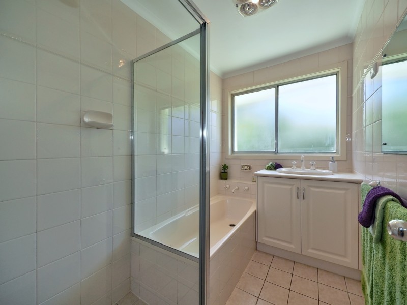 8 Sandercock Road, Crafers SA 5152