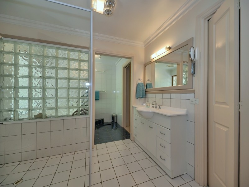 30 Honeysuckle Grove, Bridgewater SA 5155