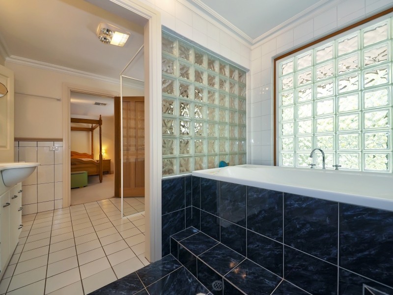 30 Honeysuckle Grove, Bridgewater SA 5155