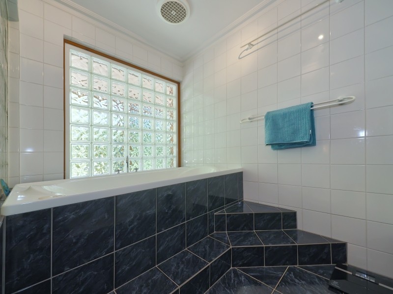 30 Honeysuckle Grove, Bridgewater SA 5155