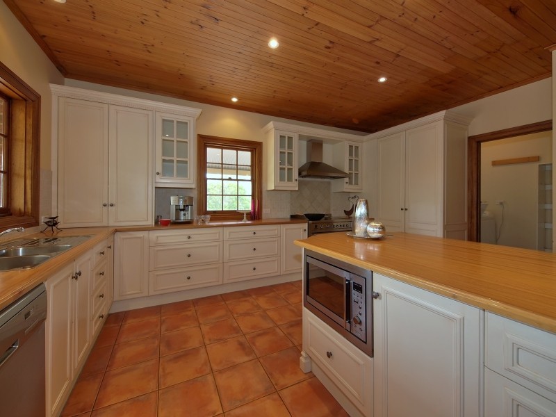 90 Clisby Road, Oakbank SA 5243