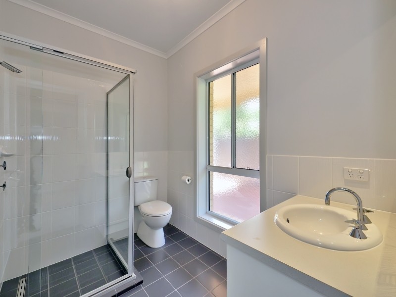 1/2 Margaret Street, Woodside SA 5244