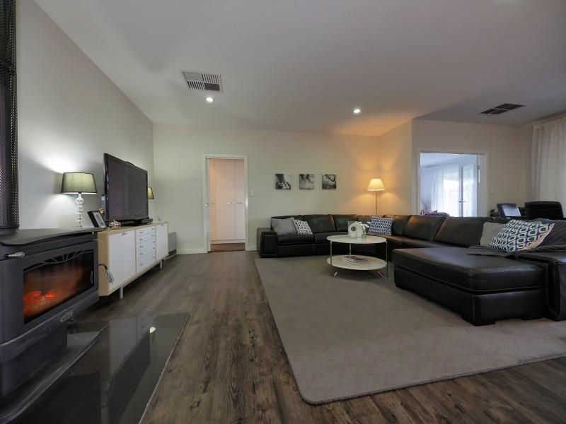 6 Cray Court, Littlehampton SA 5250