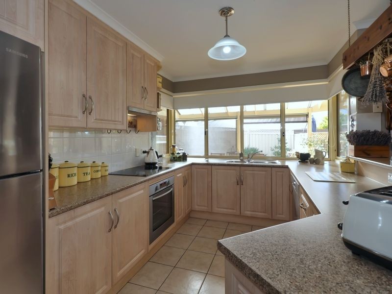 4 Stonybrook Grove, Mount Barker SA 5251