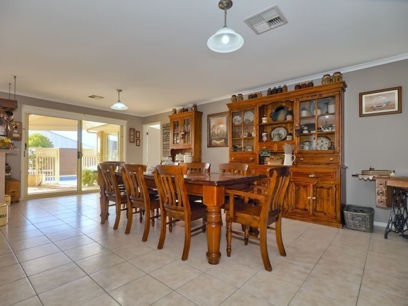 4 Stonybrook Grove, Mount Barker SA 5251