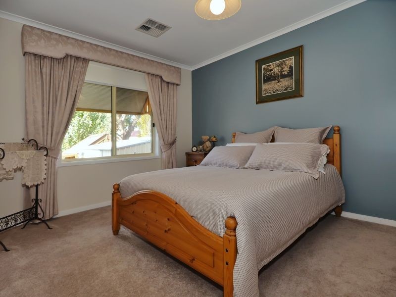 4 Stonybrook Grove, Mount Barker SA 5251