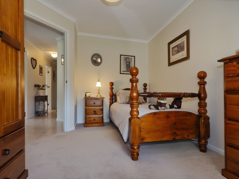 4 Stonybrook Grove, Mount Barker SA 5251