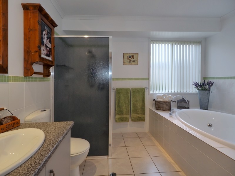 4 Stonybrook Grove, Mount Barker SA 5251