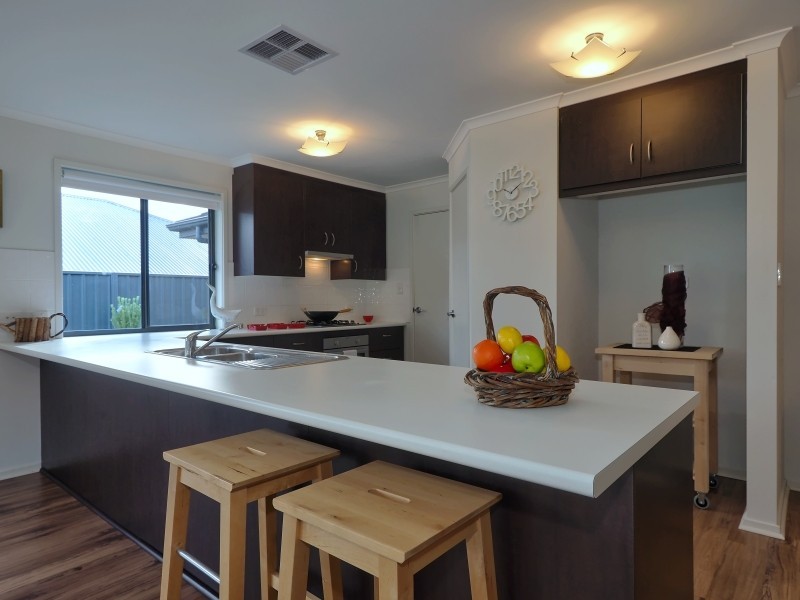 17 Hurling Drive, Mount Barker SA 5251