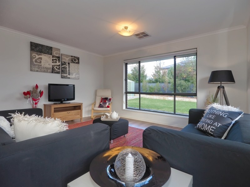 17 Hurling Drive, Mount Barker SA 5251
