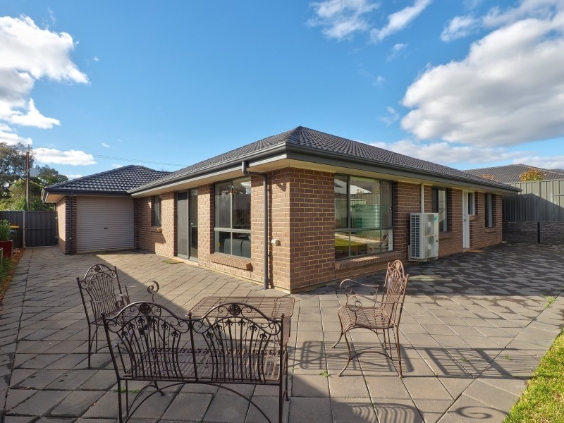 17 Hurling Drive, Mount Barker SA 5251