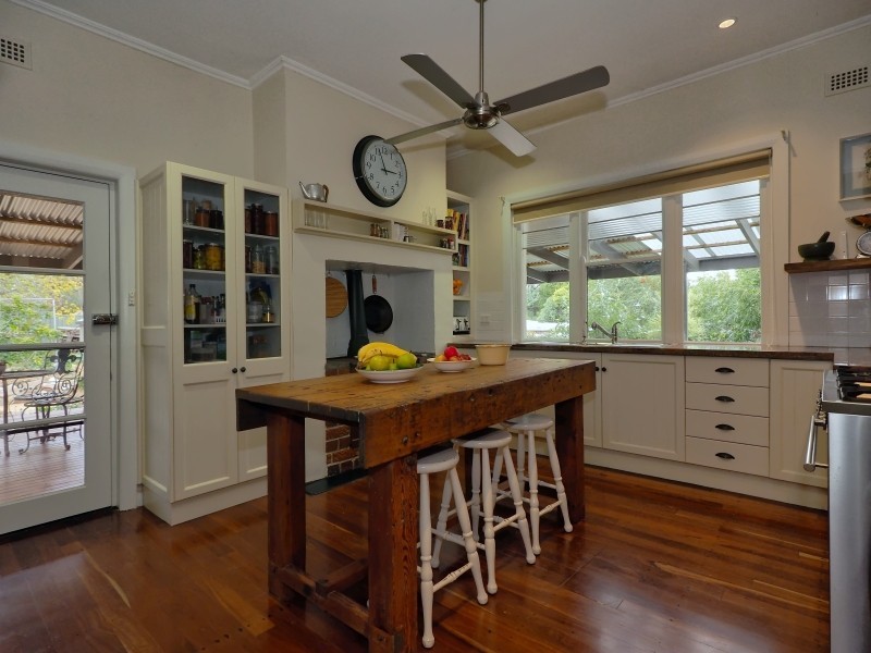 18 Elizabeth Street, Woodside SA 5244