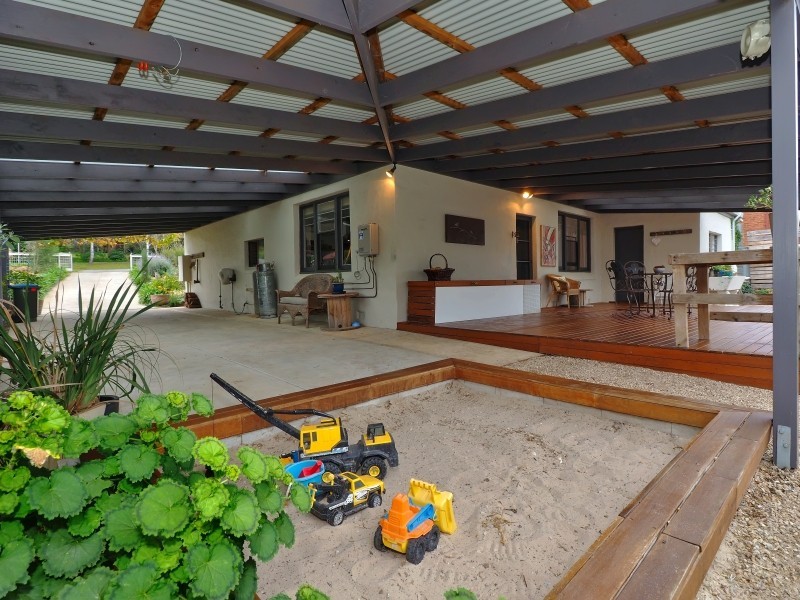 18 Elizabeth Street, Woodside SA 5244