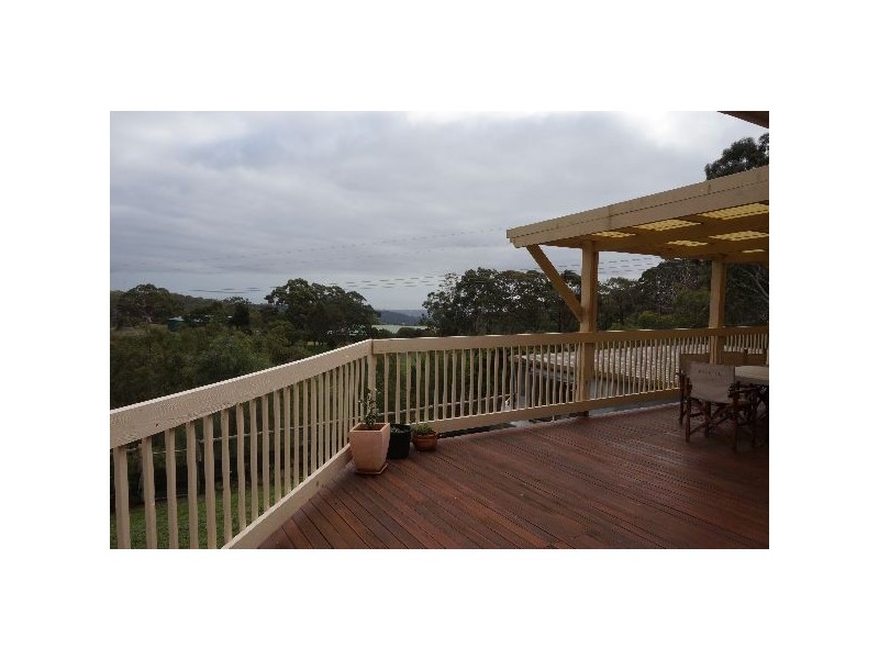 103 Emmett Road, Crafers West SA 5152