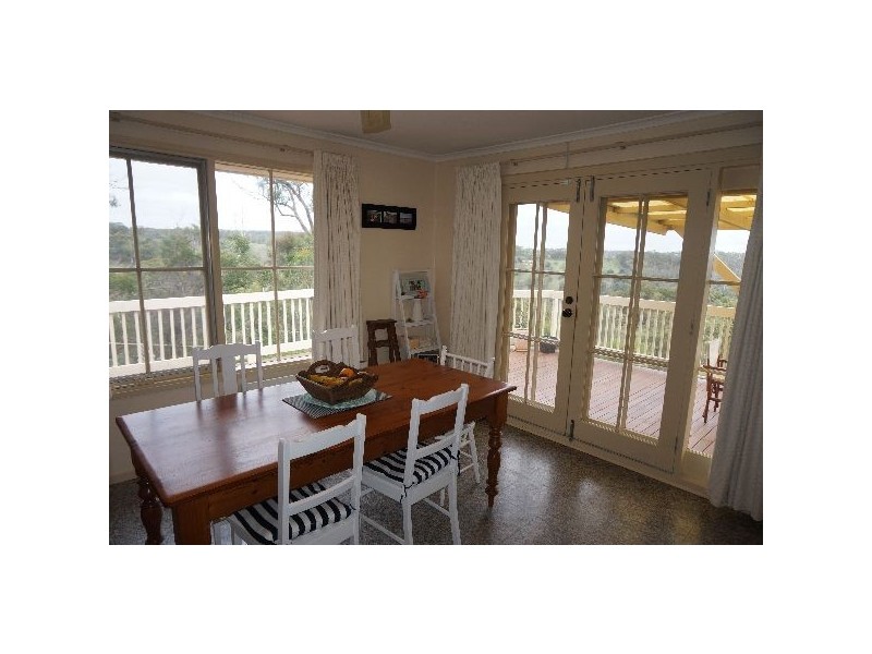 103 Emmett Road, Crafers West SA 5152