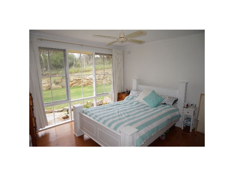 103 Emmett Road, Crafers West SA 5152