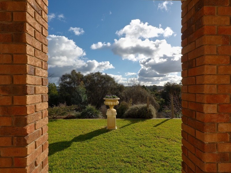 22 Dalmeny Drive, Mount Barker SA 5251