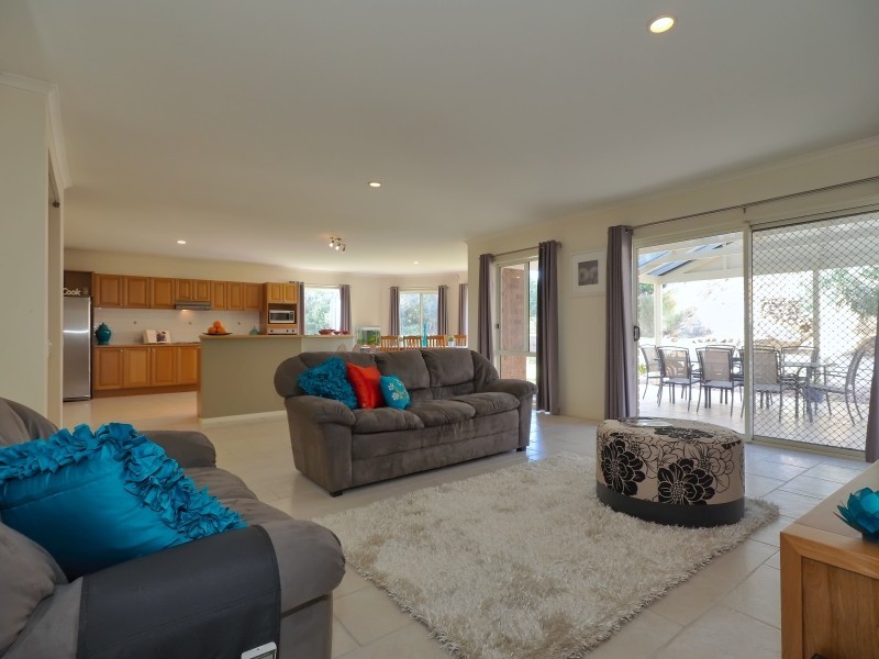 22 Dalmeny Drive, Mount Barker SA 5251