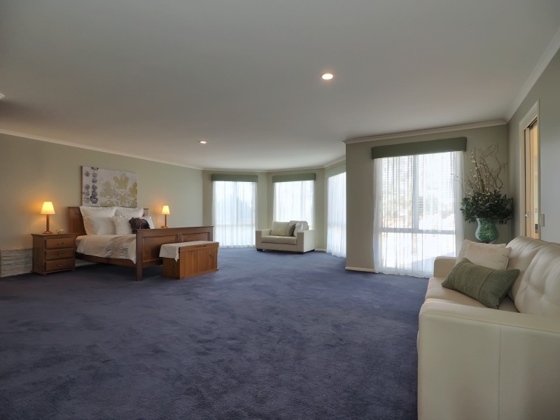 22 Dalmeny Drive, Mount Barker SA 5251