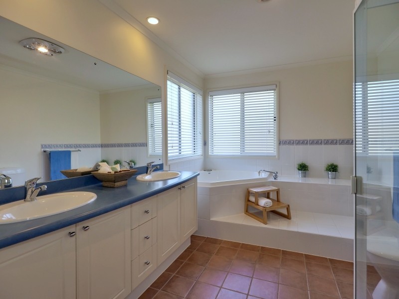 22 Dalmeny Drive, Mount Barker SA 5251