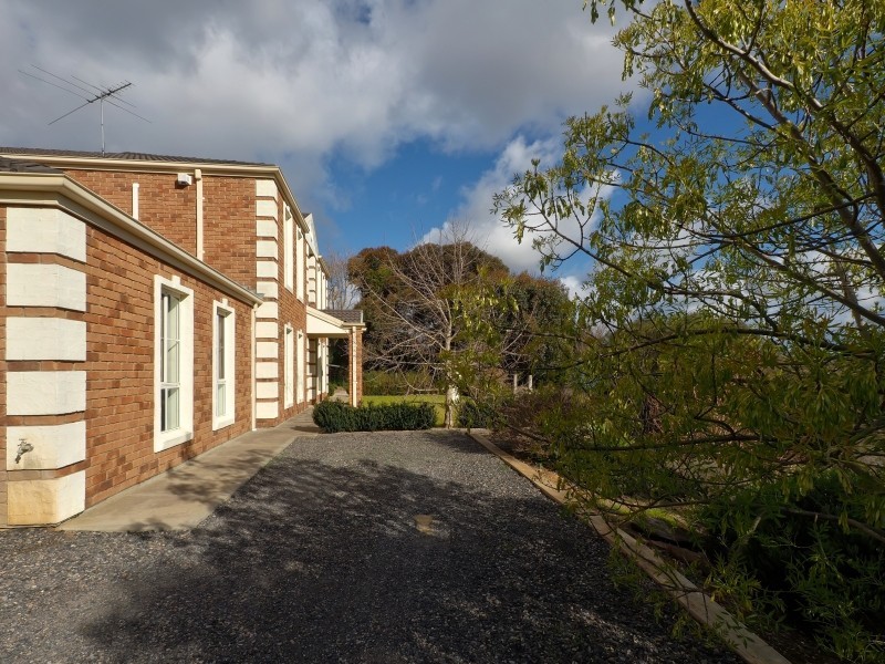 22 Dalmeny Drive, Mount Barker SA 5251
