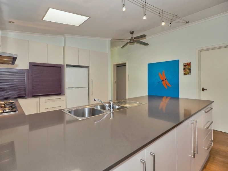 18 Cave Avenue, Bridgewater SA 5155