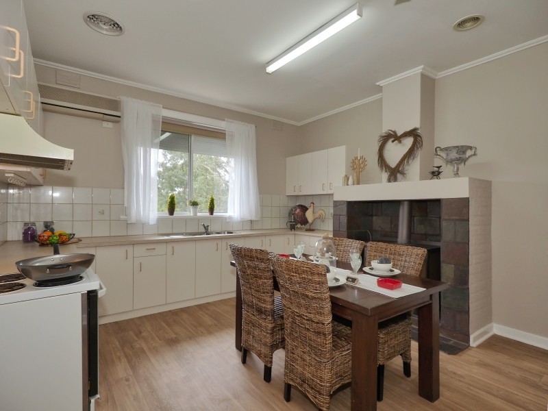 242 Newman Road, Charleston SA 5244