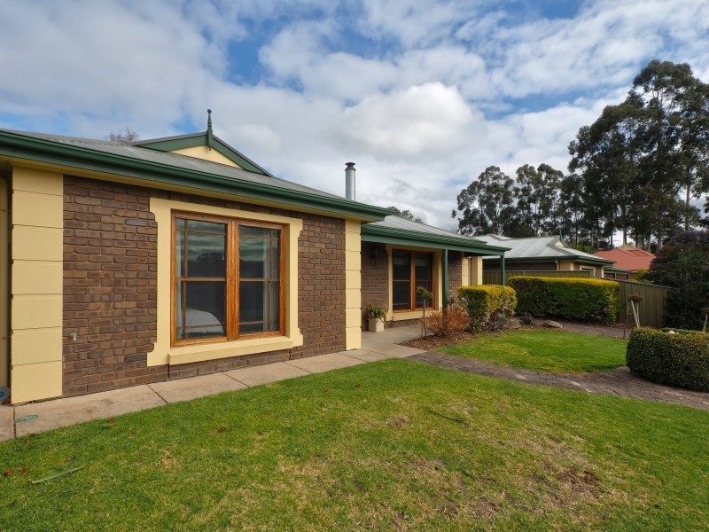 2/24 Pike Street, Oakbank SA 5243