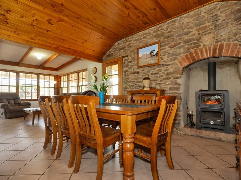 317 Scrubby Hill Rd, Wistow SA 5251