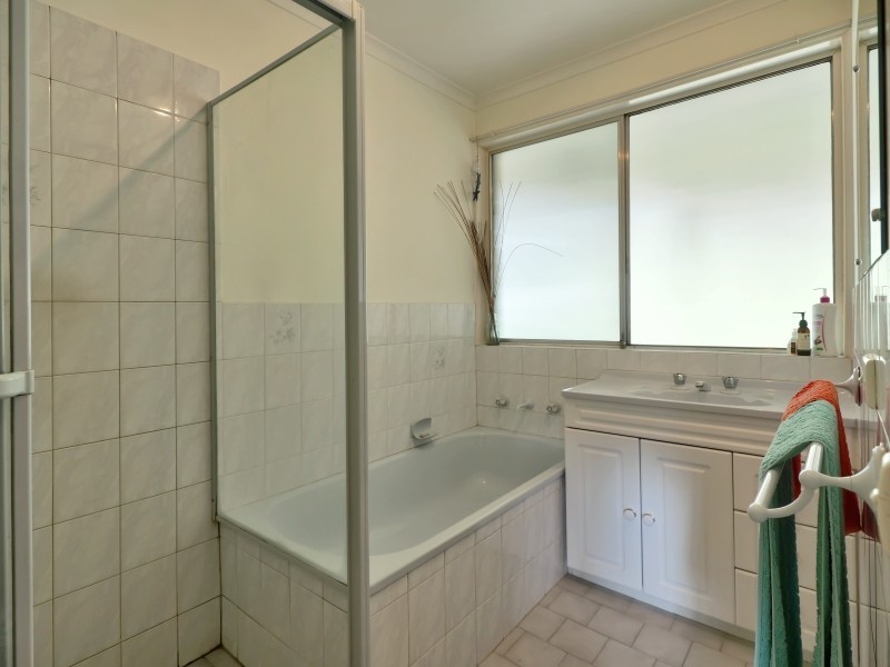 15 Fowler St, Woodside SA 5244