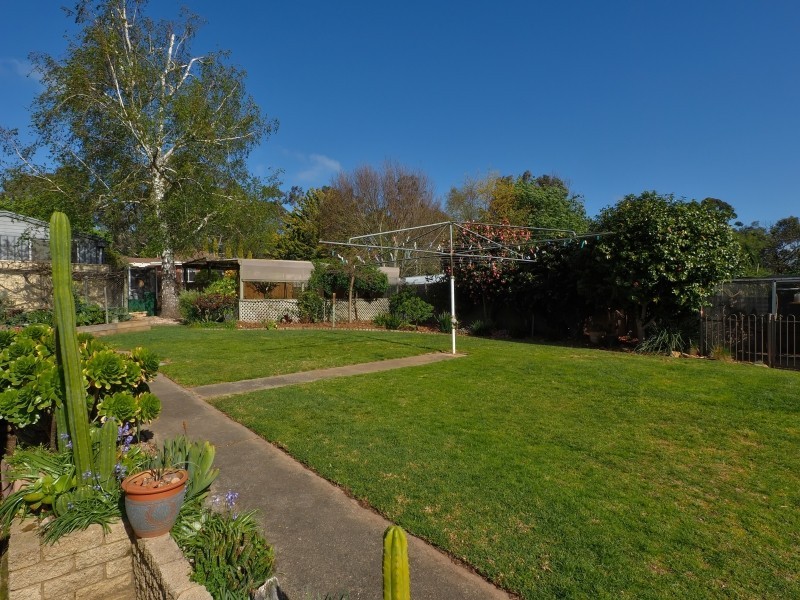 15 Fowler St, Woodside SA 5244