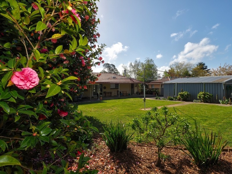 15 Fowler St, Woodside SA 5244