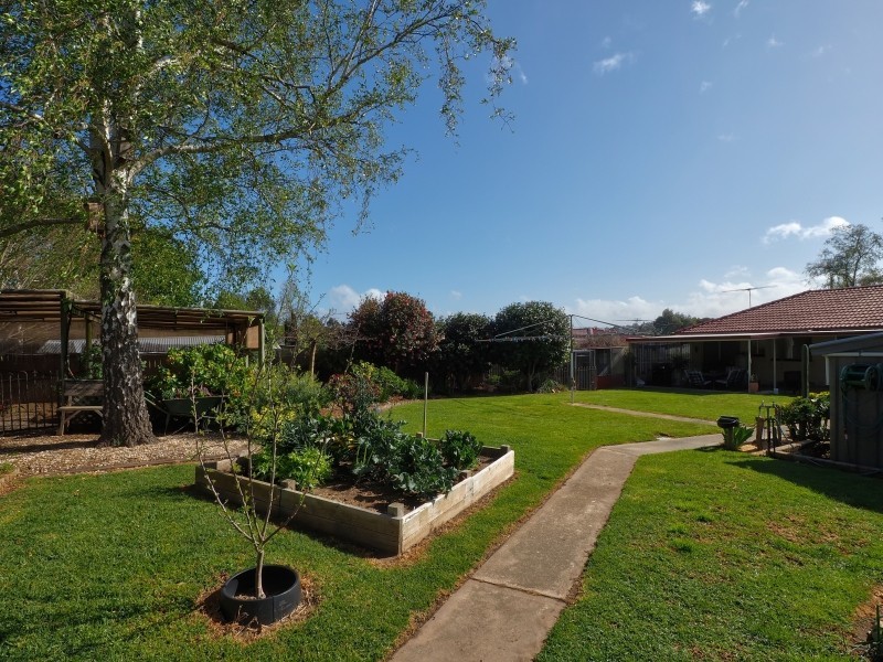 15 Fowler St, Woodside SA 5244