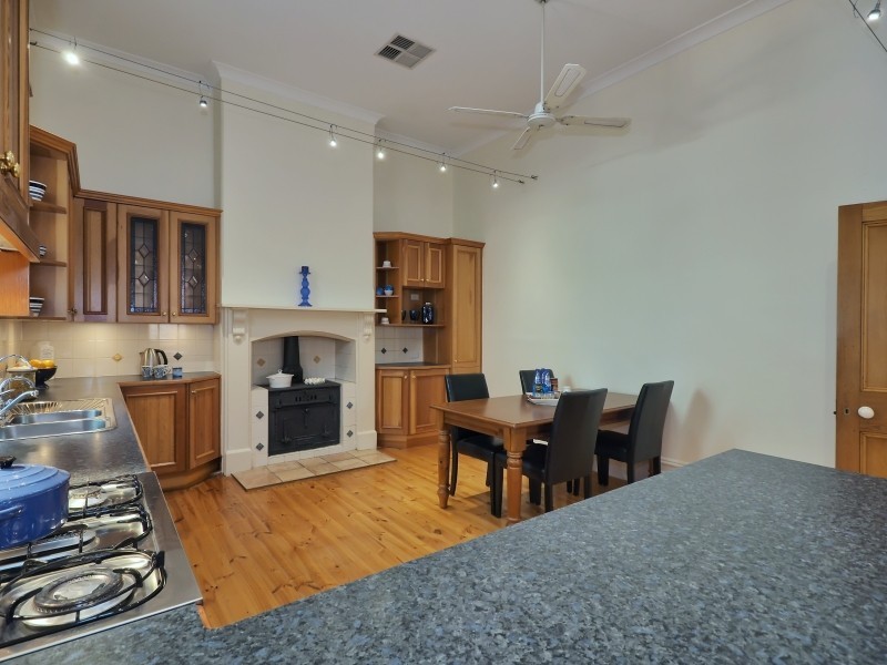 2 Elizabeth Street, Oakbank SA 5243