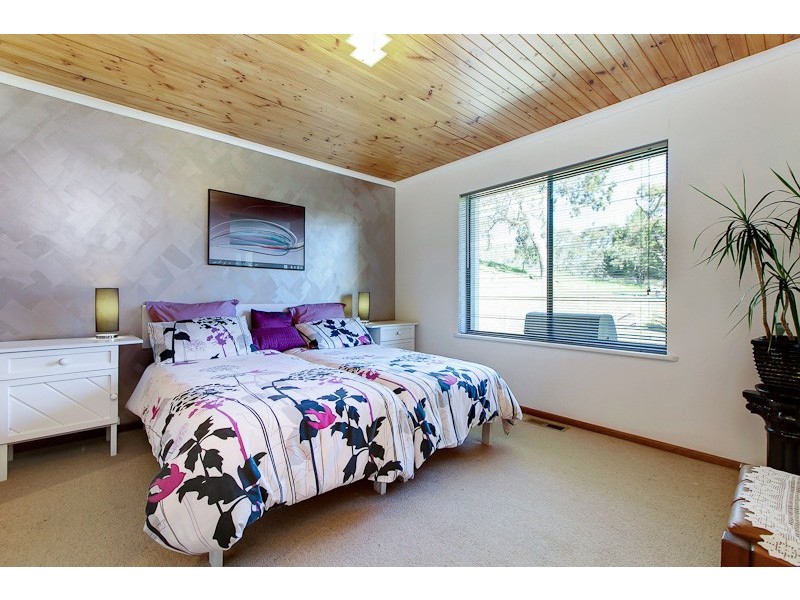 76 McIntyre Road, Dawesley SA 5252