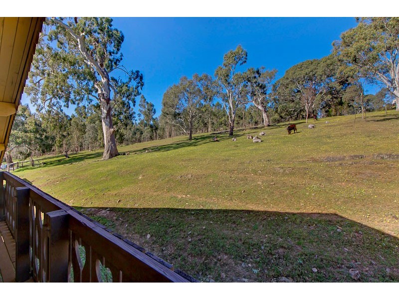 76 McIntyre Road, Dawesley SA 5252