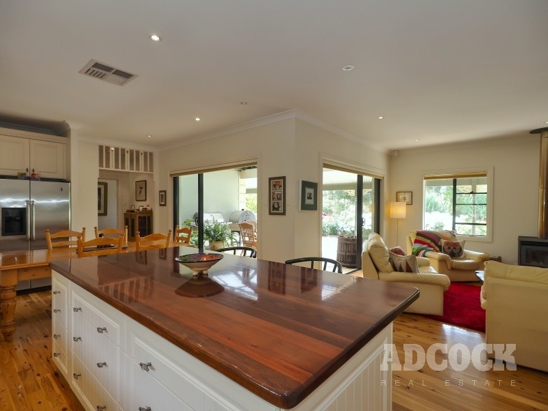 206 Military Road, Woodside SA 5244