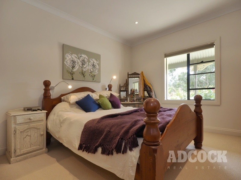 206 Military Rd, Woodside SA 5244