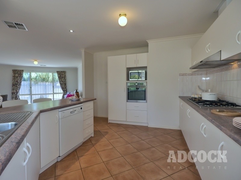 106 Grevillea Way, Woodside SA 5244