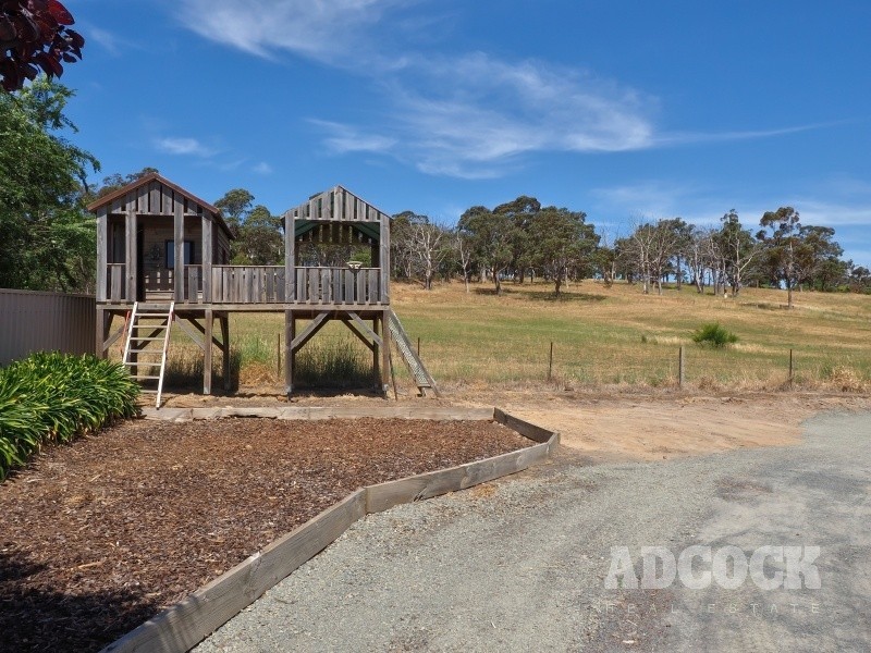 106 Grevillea Way, Woodside SA 5244