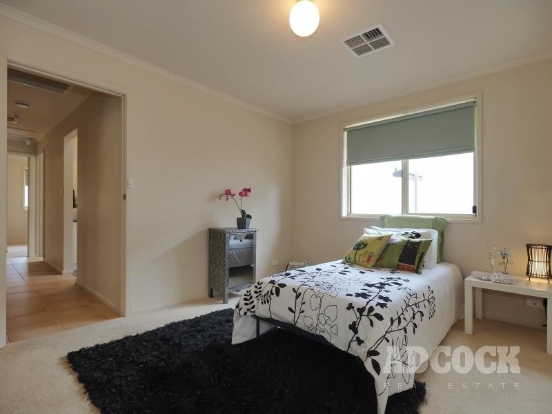 90 Grevillea Way, Woodside SA 5244