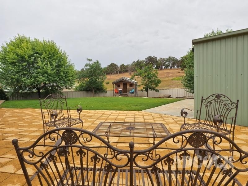 90 Grevillea Way, Woodside SA 5244