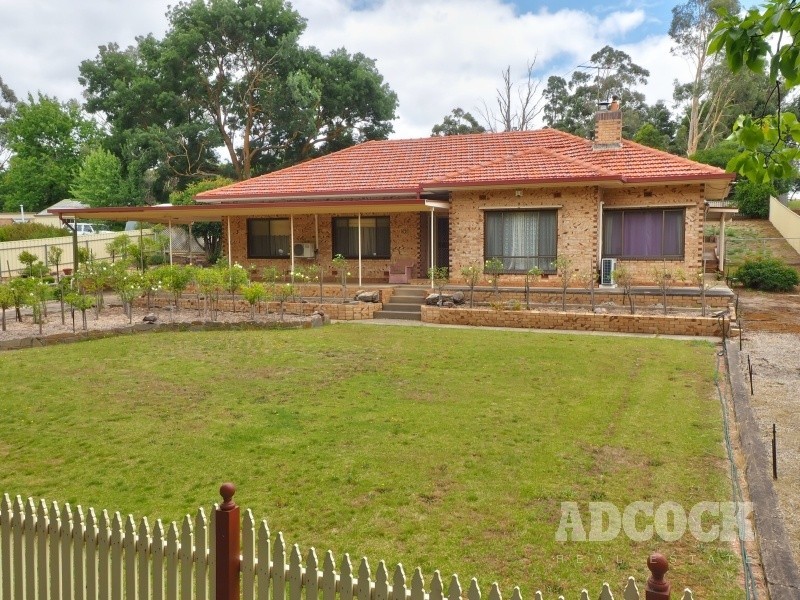 105 Mount Barker Road, Hahndorf SA 5245